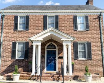The Vine--4 Bedrooms - Franklin - Будівля
