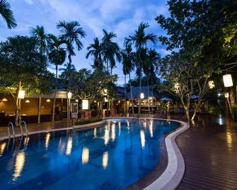 Baan Amphawa Resort & Spa - Samut Songkhram - Piscina