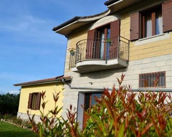Al Bosco delle Api - Armento - Building