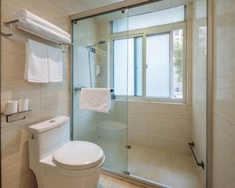 100 Inn Liangpin Hotel (Nanjing South Railway Station) - Nanjing - Living room