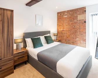 Host & Stay - The Maltings - Burton upon Trent - Bedroom