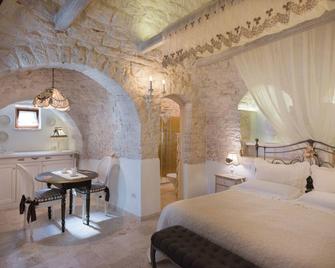 Romantic Trulli - Alberobello - Camera da letto