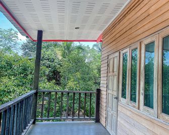 Kanta Hill Resort - Nakhon Si Tammarat - Balkon