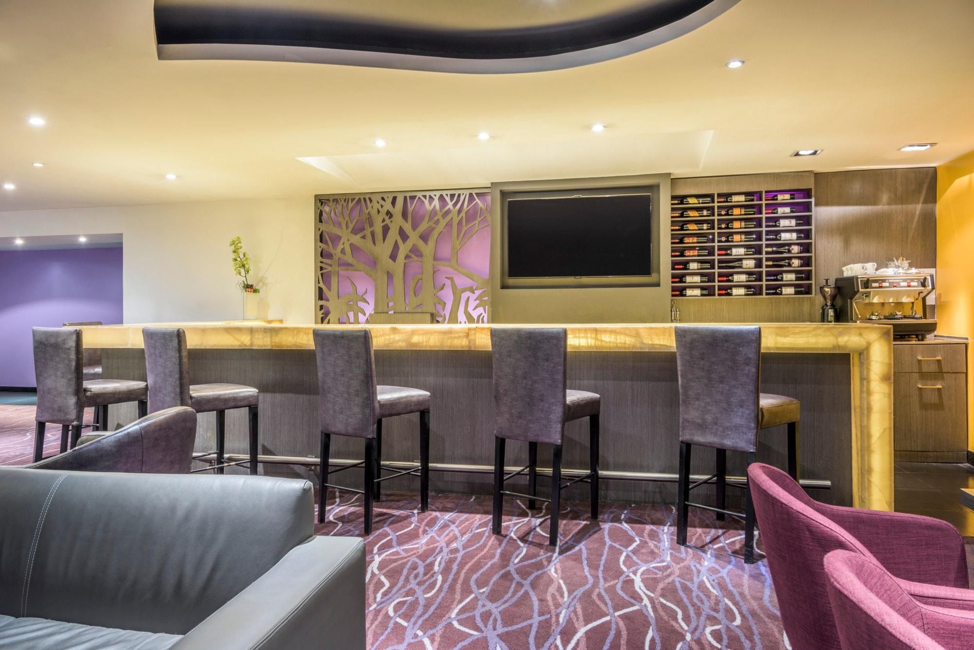 إن إتش كوليكشن كويتو رويال - كويتو - بار