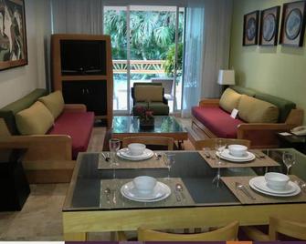 The Grand Mayan-Reservation to be within 6 month of departure date & 7 day stay! - Playa del Carmen - Εστιατόριο