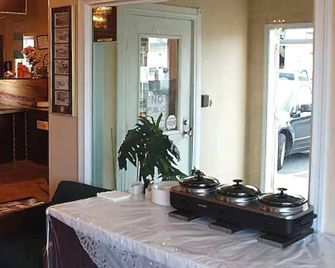Merrill Field Inn - Anchorage