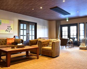 Shakespeare Hotel - Hakuba - Living room