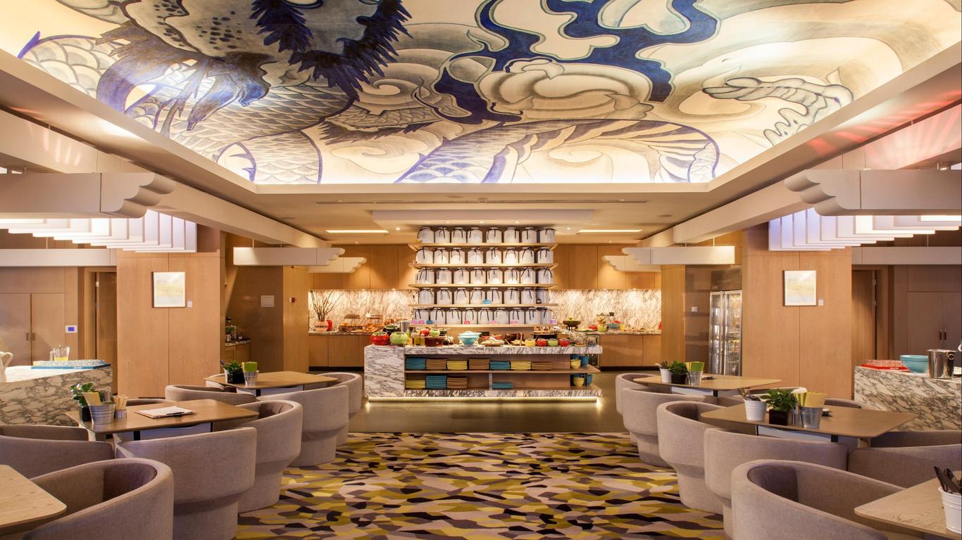 Hotel Indigo Shanghai On The Bund By IHG