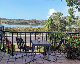 Haven Waters Motel & Apartments - North Haven - Balcón