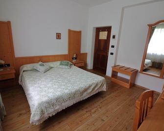 Hotel ai Tre Ponti - Dolomiti - Tonadico - Chambre