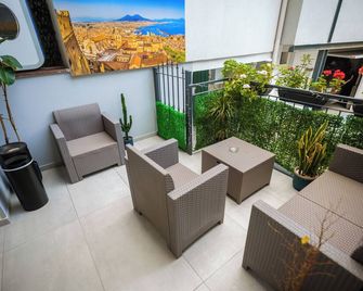 Terminal 1 Guest House - Naples - Ban công