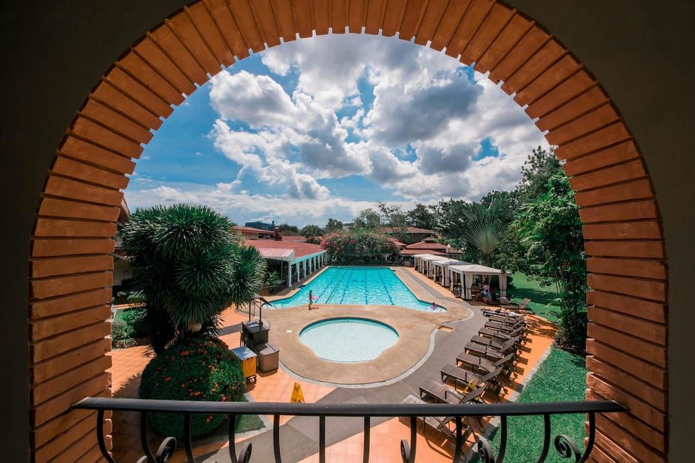 فندق فيلا مونتيبيلو - سبو ستي - حوض السباحة