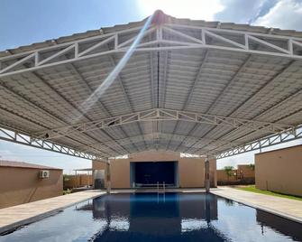 Dream Resort - Bhuj - Piscina