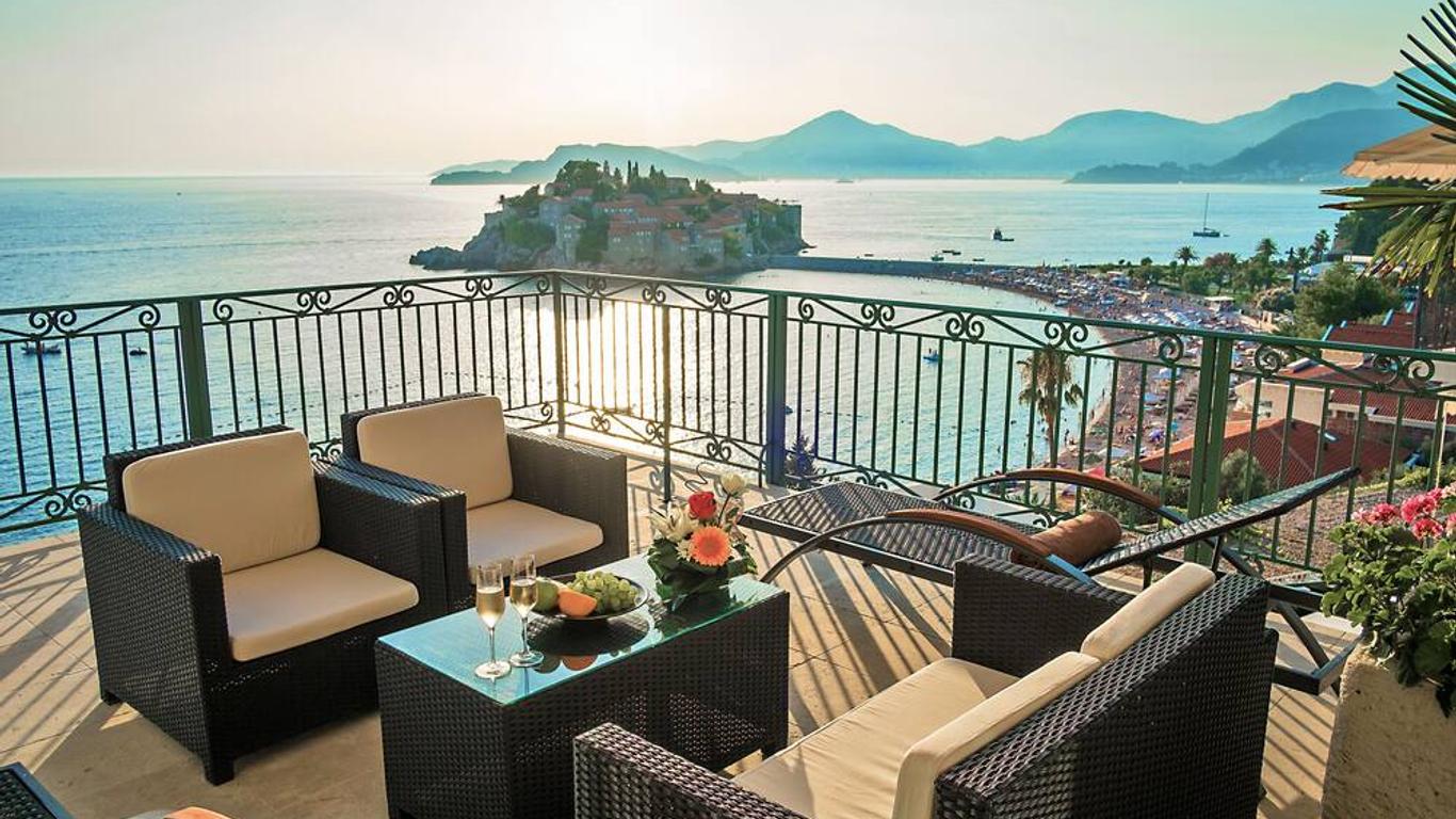 Hotel Azimut