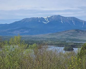 Katahdin Inn & Suites - Millinocket - Vista del exterior