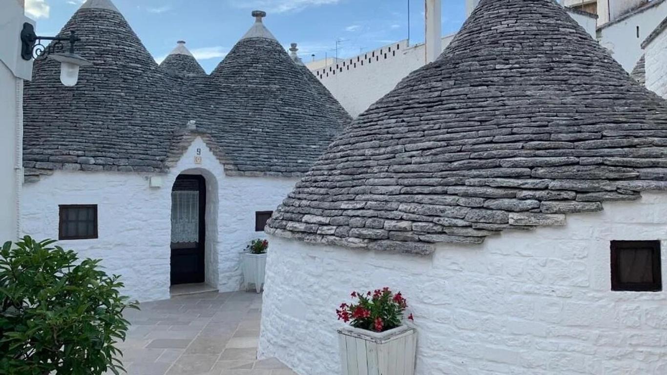 Trulli Family - Trulli&Cummerse