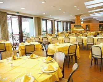 Hotel Serino - Serino - Restaurante