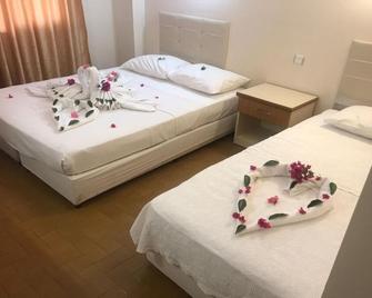 Ünver Hotel - Adana - Bedroom