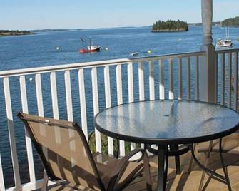 The Inn on the Wharf - Lubec - Balcón
