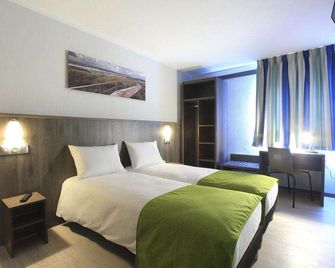 Brit Hotel Calais - Calais - Schlafzimmer