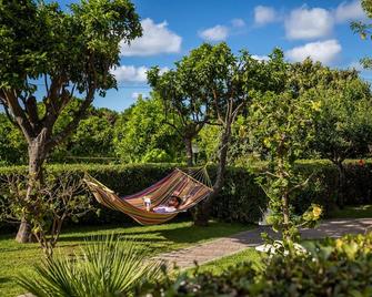 Hibiscus Uno Tropea Apartments - Tropea - Patio