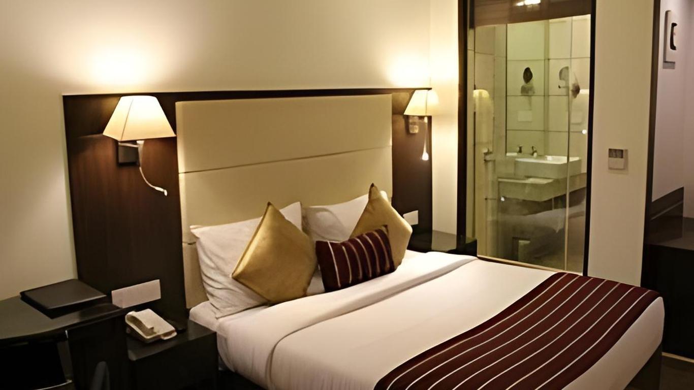 Hotel Ds Clarks Inn Gurgaon