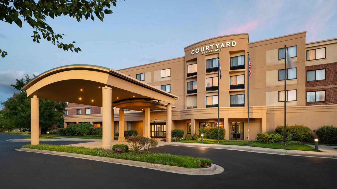 Courtyard by Marriott Richmond North