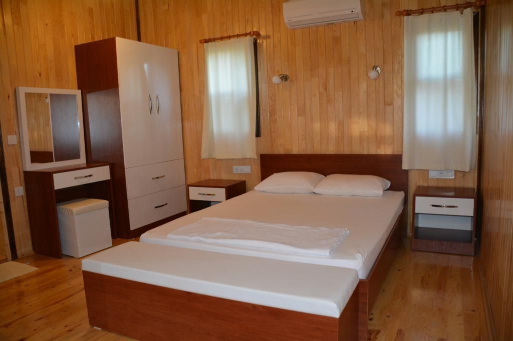 كاريتا كاريتا بينشن