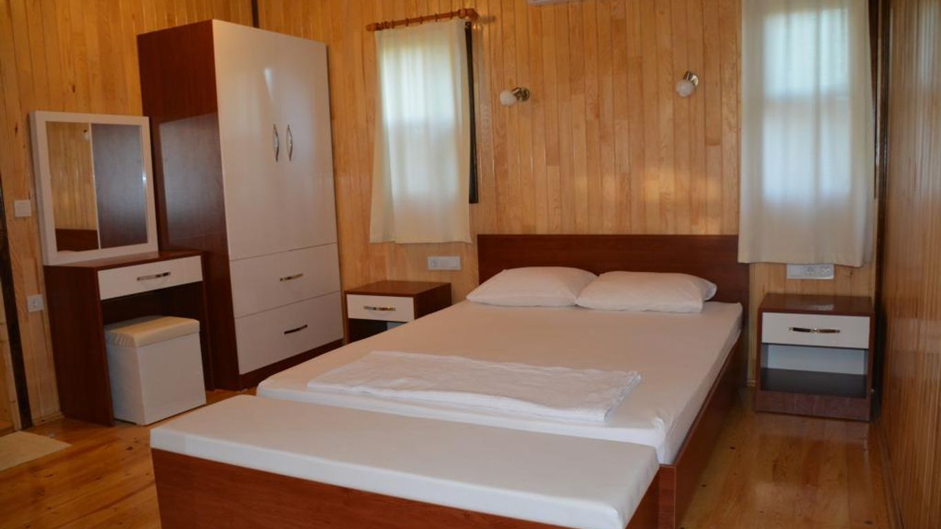 كاريتا كاريتا بينشن