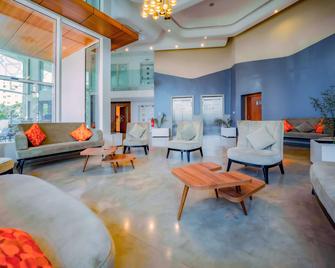 Campanile Casablanca Centre Ville - Casablanca - Living room