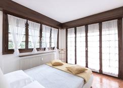 Casa Saronni by Wonderful Italy - Bellagio - Schlafzimmer