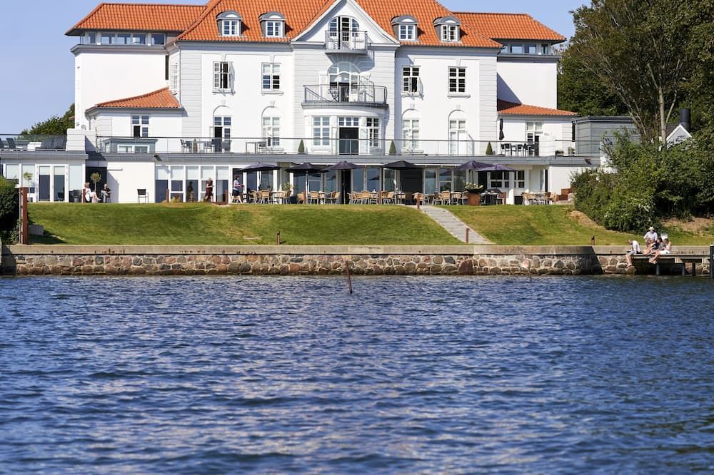 سيكستوس سيناتور هوتل أوج كونفرنس