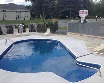 Top Hill Motel - סאראטוגה ספרינגס - בריכה