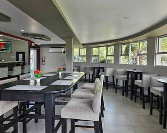 Christar Villas Hotel - Kingston - Restaurant