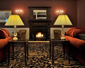 Ben Wyvis Hotel - Dingwall - Living room