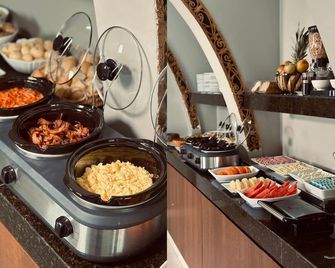 Fenicia Palace Hotel - Varginha - Buffet
