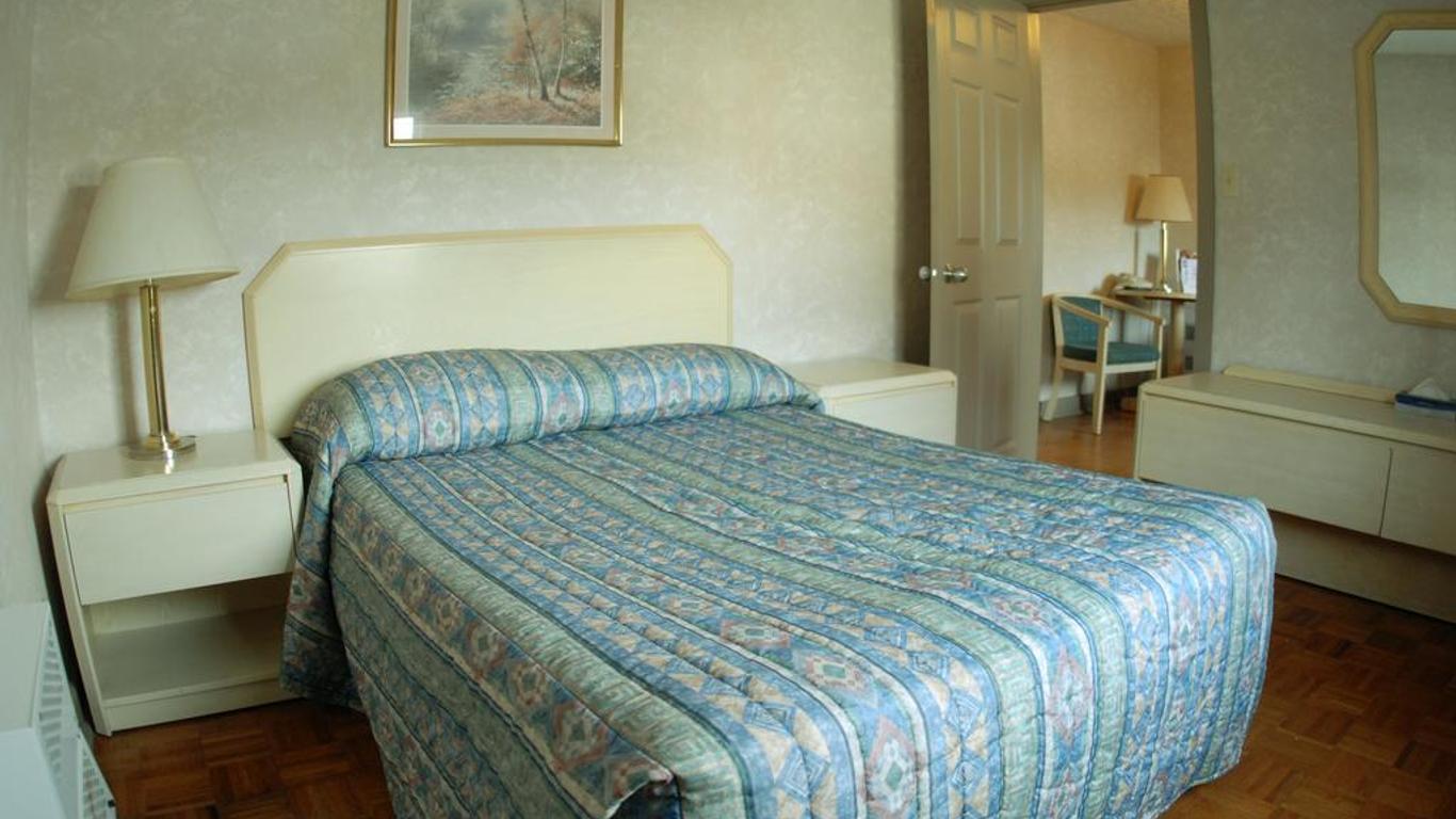 Falls Manor Resort