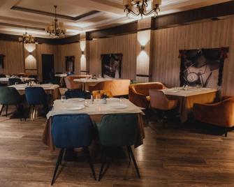 Boutique Hotel Cattaleya - Bacău - Restaurant