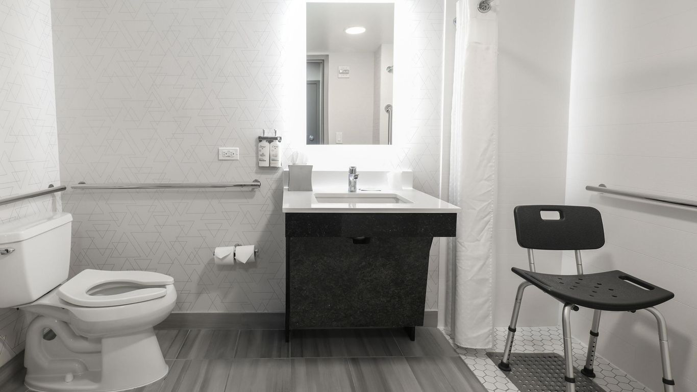 Holiday Inn Express Washington DC Sw - Springfield By IHG