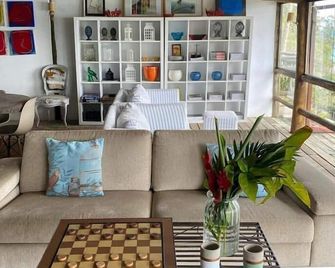 Hotel Boutique Ananas - איליאבלה - סלון