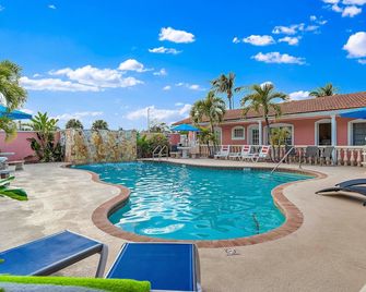 Blind Pass Resort Motel - St. Pete Beach - Piscina