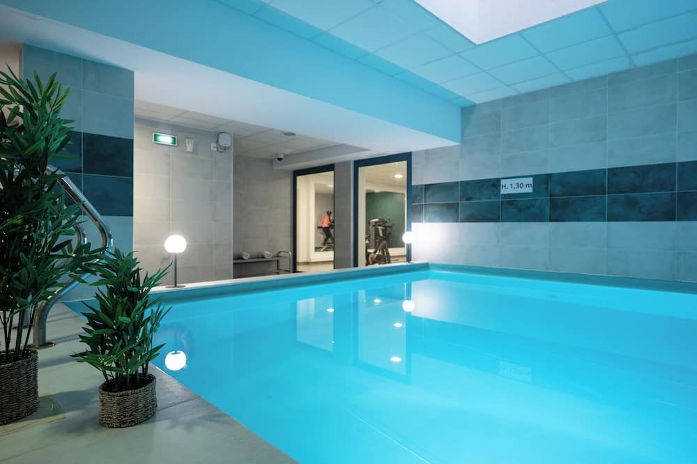 فندق نيميا أبارتهوتل كي فيكتور تورز سنتر - تور - حوض السباحة