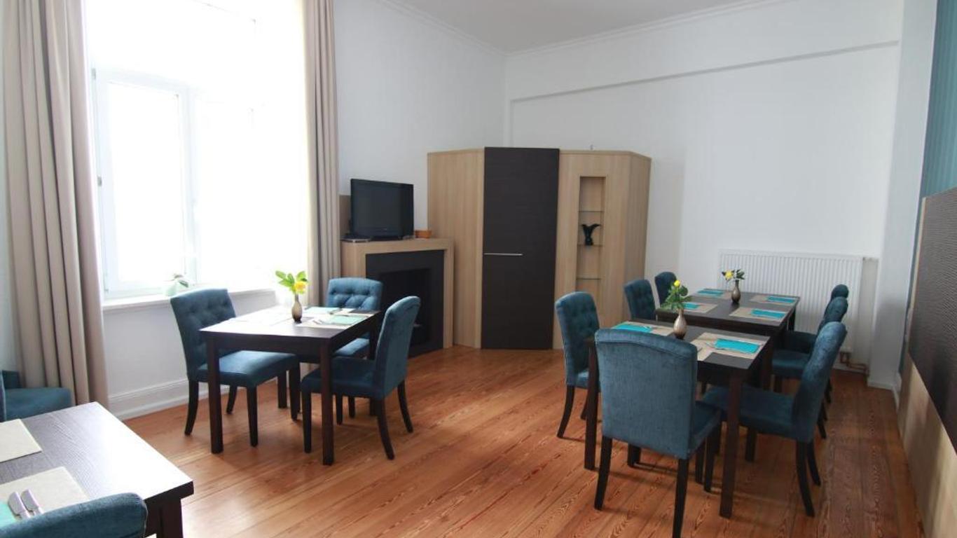 فيلا ويلين روش - للبالغين فقط