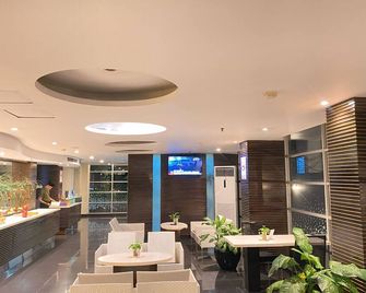 Studio One Thamrin Hotel - ג'קרטה - מסעדה