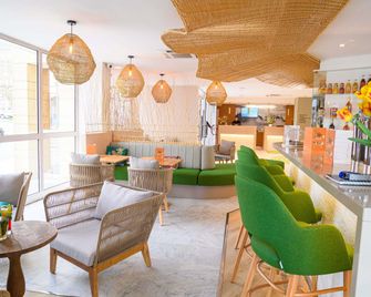 Ibis Styles Tours Centre - Tours - Recepción