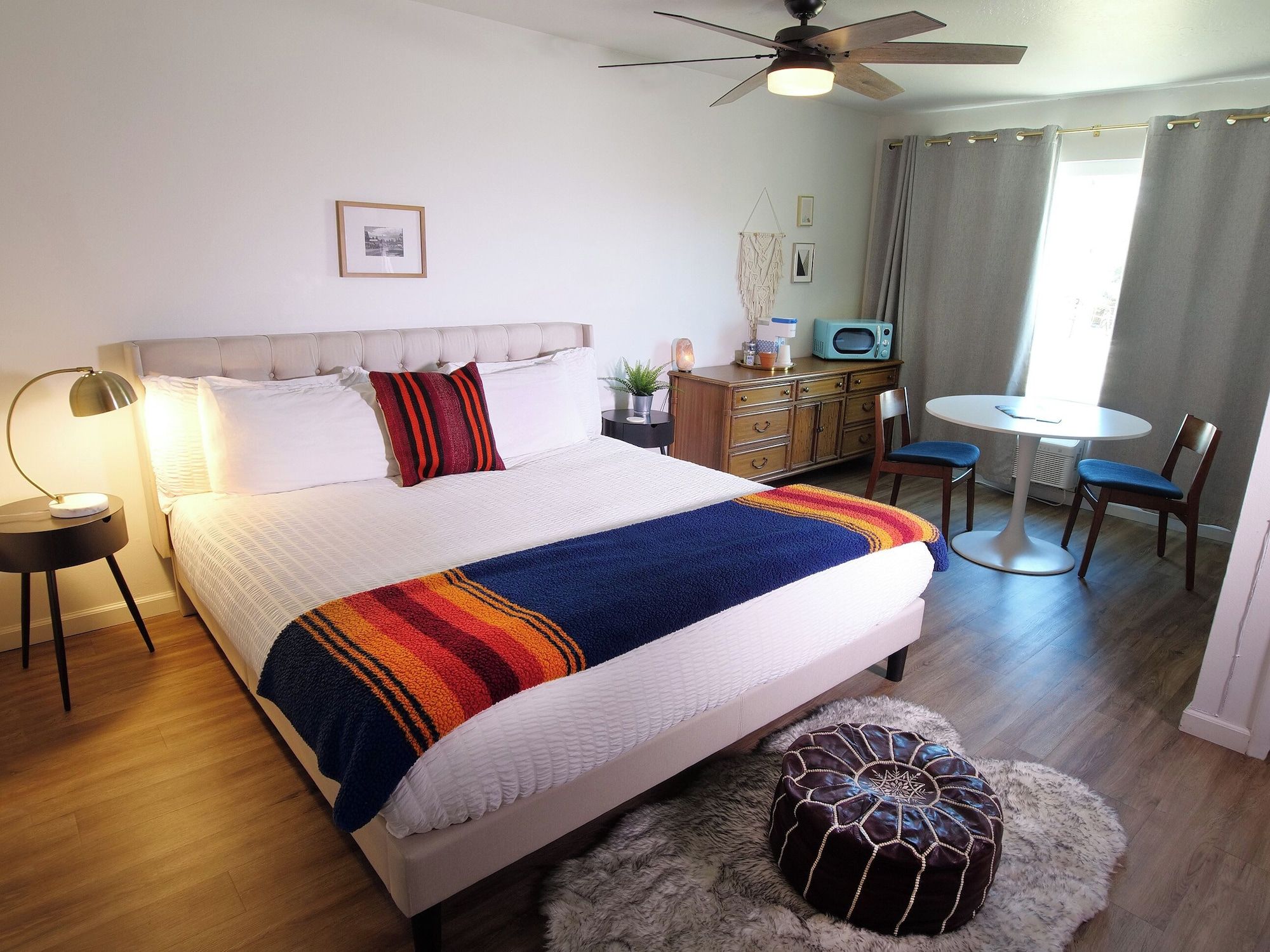 Sierra Blue Hotel & Swim Club - Big Bear Lake