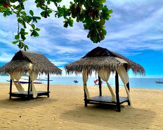 The Henry Resort Taramindu Laiya - Batangas City - Strand