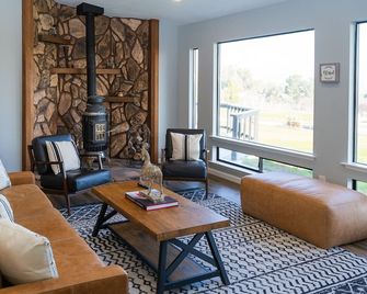 Vino View Getaway Retreat - Paso Robles - Stue