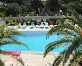 Captains Studios & Apartments - Kavos - Basen
