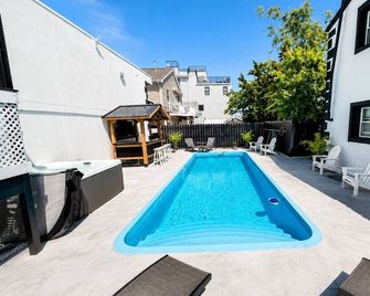Steps to Boardwalk w Pool, Free Parking Jersey Shore Stay - Seaside Heights - Piscine